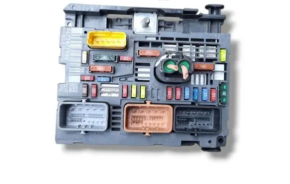 Peugeot 407 BSM Control unit 9675877980