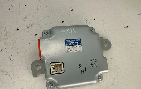 Toyota Auris E180 BSM Control unit 8989212010