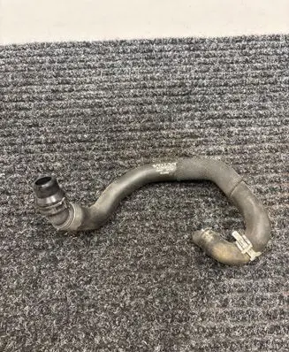 Volvo XC90 Engine coolant pipe/hose 31686101