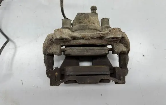 Mercedes-Benz CLS C219 Rear brake caliper