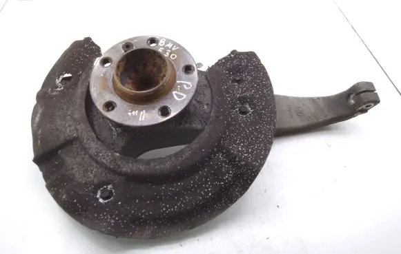 BMW 5 F10 F11 Front wheel hub