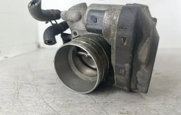 Skoda Octavia Mk1 (1U) Throttle body valve 