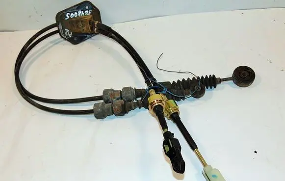 Nissan Primera Gear shift cable linkage 34413AU600
