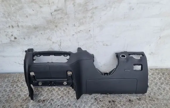 Mercedes-Benz GLS X166 Dashboard lower bottom trim panel A1666802587