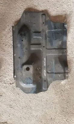 Mitsubishi Pajero Sport I Engine splash shield/under tray