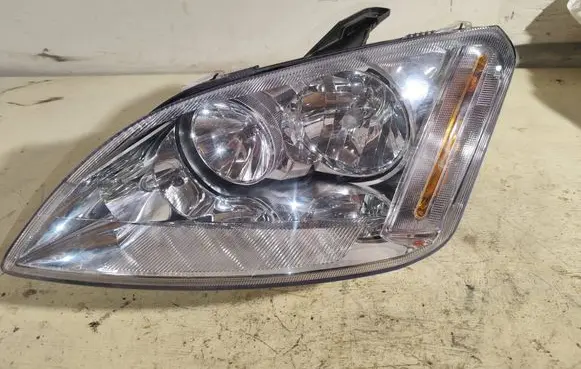 Ford C-MAX I Headlight/headlamp