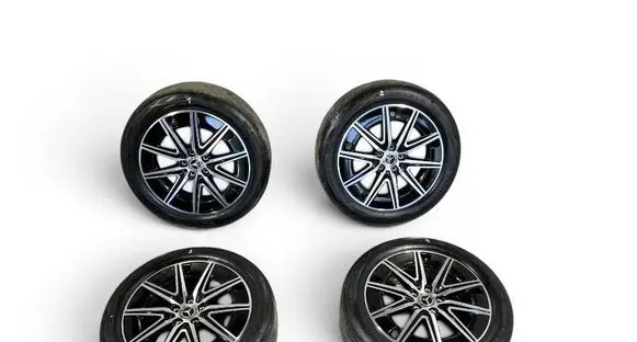 Mercedes-Benz EQB R19 alloy rim A2434012000