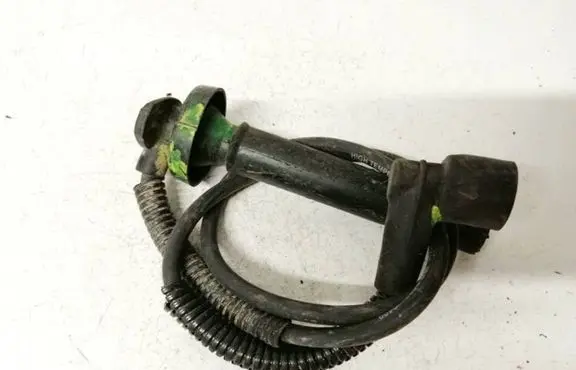 Subaru Legacy Ignition plug leads 