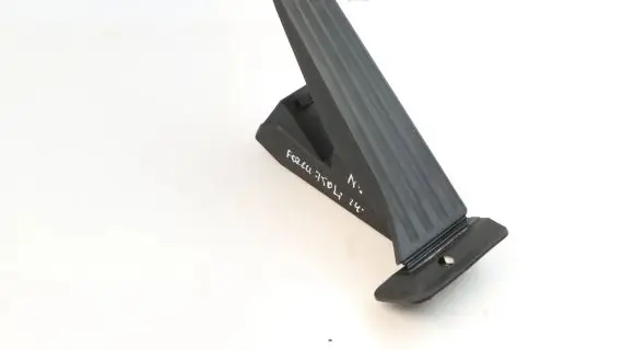 BMW 7 F01 F02 F03 F04 Accelerator throttle pedal 6860784