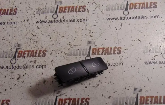 Mercedes-Benz E W212 Central locking switch button A2048706410