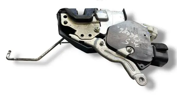 Toyota RAV 4 (XA20) Tailgate/trunk/boot lock/catch/latch 32211