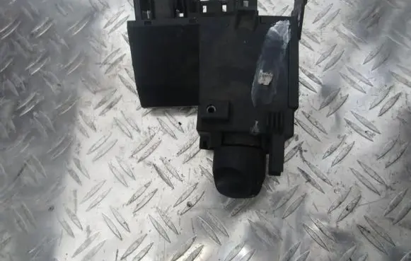 Mercedes-Benz E W210 Light switch 2105451804 7329-20
