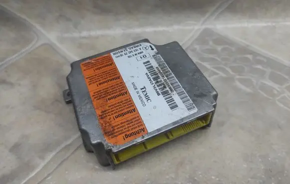 Mercedes-Benz ML W163 Airbag control unit/module A1635422918
