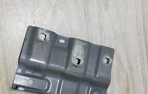 Dacia Jogger Fender mounting bracket 641C02539R