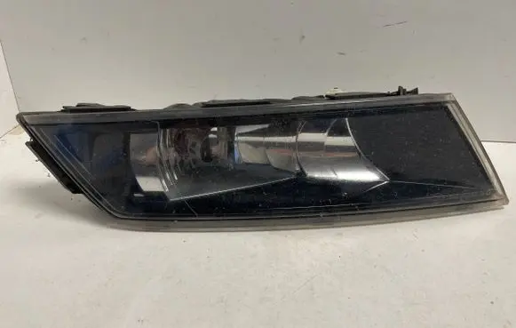Skoda Superb B8 (3V) Front fog light 3V0941699