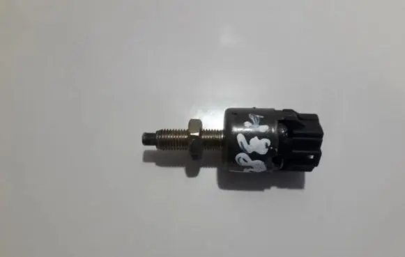 KIA Carnival Brake pedal sensor switch