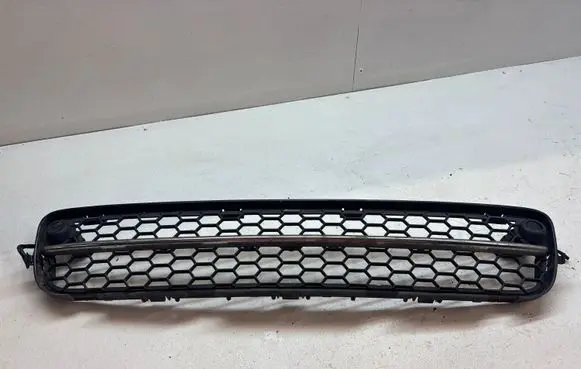 Volvo S80 Front bumper lower grill 30678421