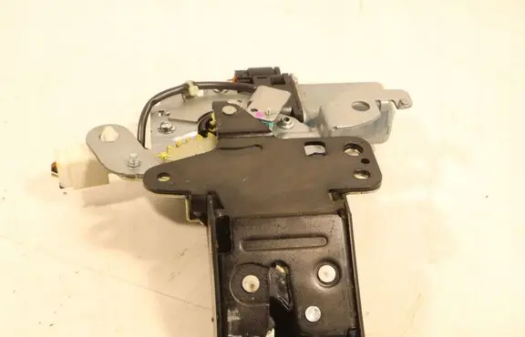 Mazda 6 Tailgate/trunk/boot lock/catch/latch