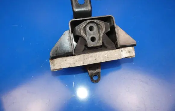 KIA Sportage Engine mount vacuum valve 