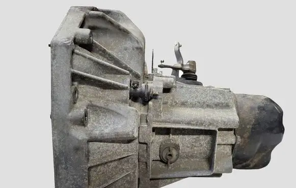 Dacia Logan I Manual 5 speed gearbox JR5147 8200508889 JRQK9GF
