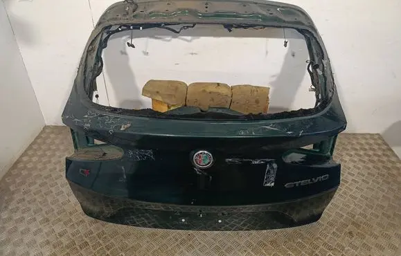 Alfa Romeo Stelvio Tailgate/trunk/boot lid 