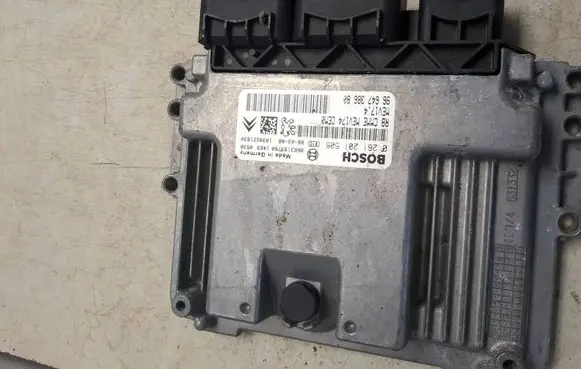 Peugeot 5008 Engine control unit/module 9663193780 0261201505 9664738680