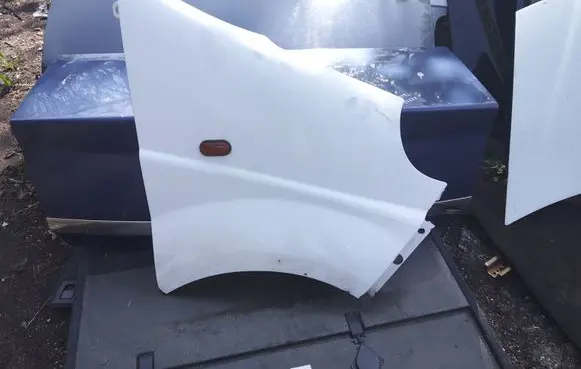 Renault Trafic II (X83) Fender