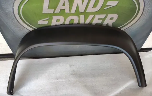 Land Rover Defender Front arch trim CTY2000A