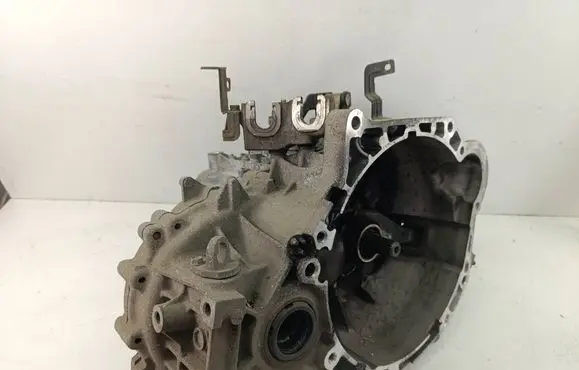 Hyundai Veloster Manual 6 speed gearbox 