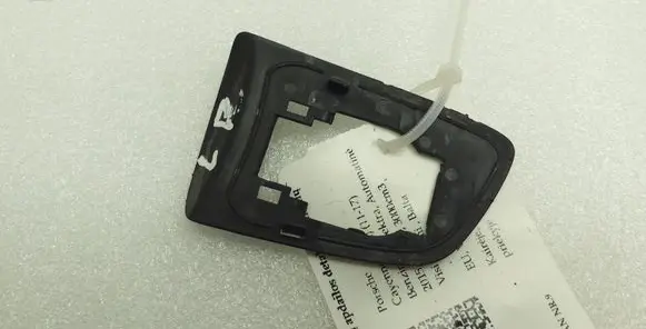 Porsche Cayenne (92A) Other front door trim element 1K8837087A