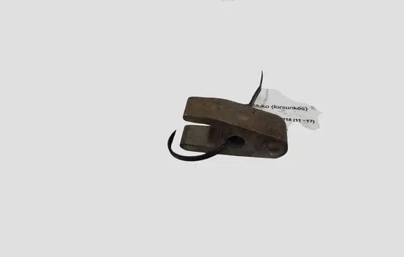 Mercedes-Benz CLS C218 X218 Fuel Injector clamp holder