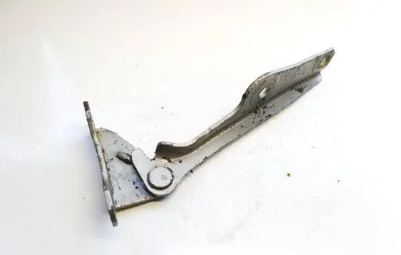 Engine bonnet/hood hinges