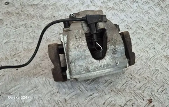 Chrysler Crossfire Front brake caliper