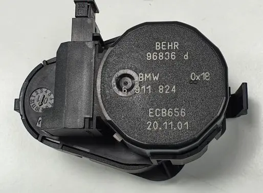 BMW 7 E65 E66 A/C air flow flap actuator/motor 6911824