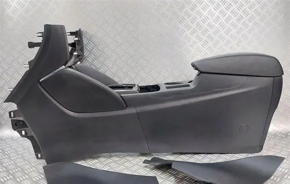 Mazda CX-5 Center console KA0H64321