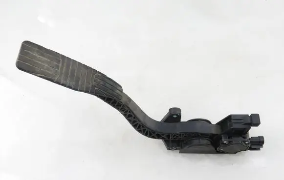 Chevrolet Captiva Accelerator throttle pedal 96625893