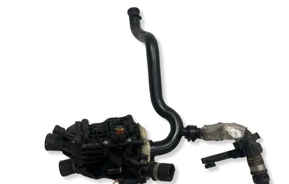 Ford Kuga II Thermostat housing 410477650
