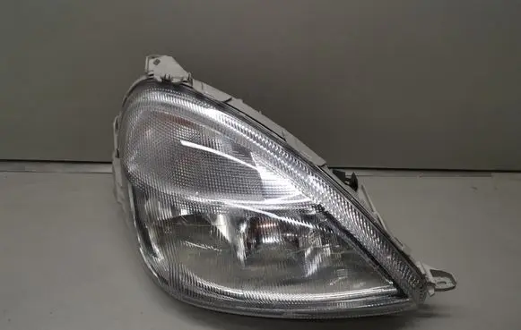 Mercedes-Benz A W168 Headlight/headlamp 0301152202 A1688200261