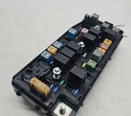 Opel Antara Fuse module 95202894