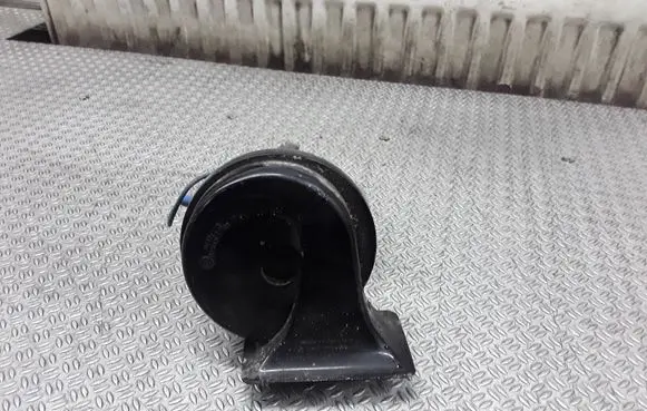 Volvo XC90 Horn signal E9006032