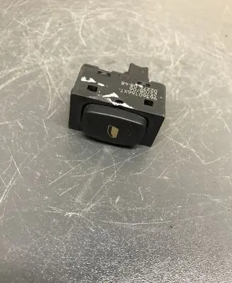 Peugeot 407 Electric window control switch 96360166XT