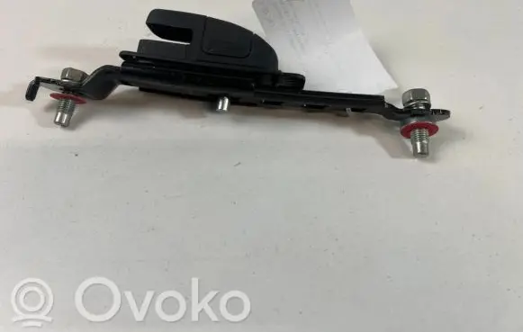 Nissan Juke I F15 Seat belt adjustment rail 6096312