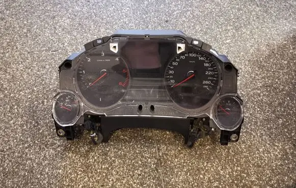 Audi A8 S8 D3 4E Speedometer (instrument cluster) 4E0920901