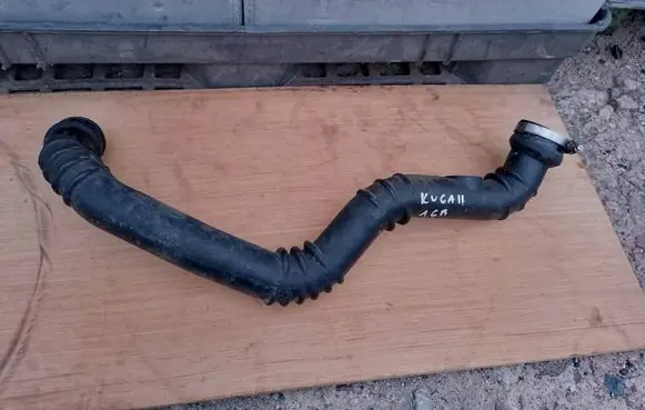 Ford Kuga II Turbo air intake inlet pipe/hose