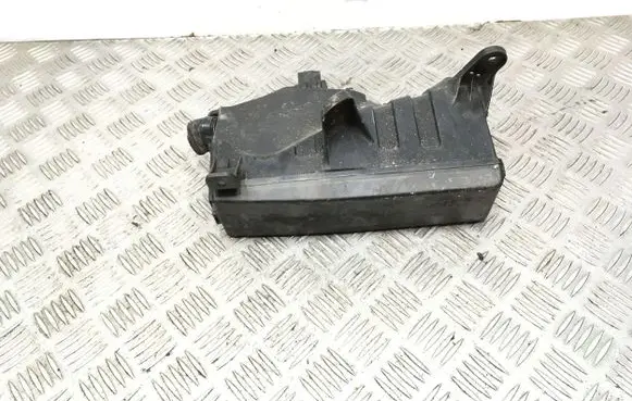 Lexus GS 300 350 430 450H Fuse module 8266230610 71548673