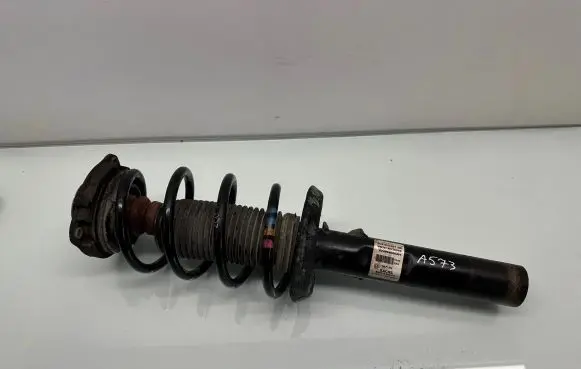 Volkswagen Jetta VI Front shock absorber with coil spring 5C0413031DP 5C0413031