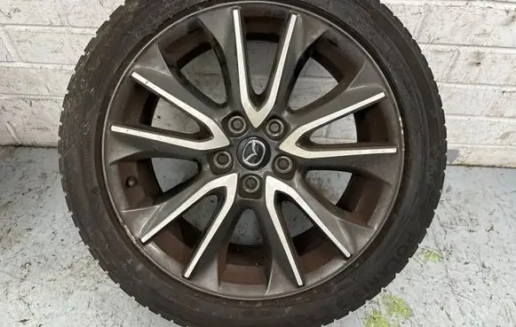 R18 alloy rim