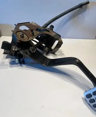 KIA Ceed Clutch pedal 