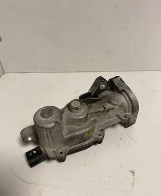 Opel Astra J EGR valve 55581958