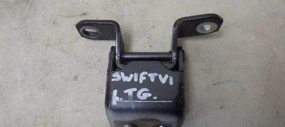 Suzuki Swift III Rear door upper hinge